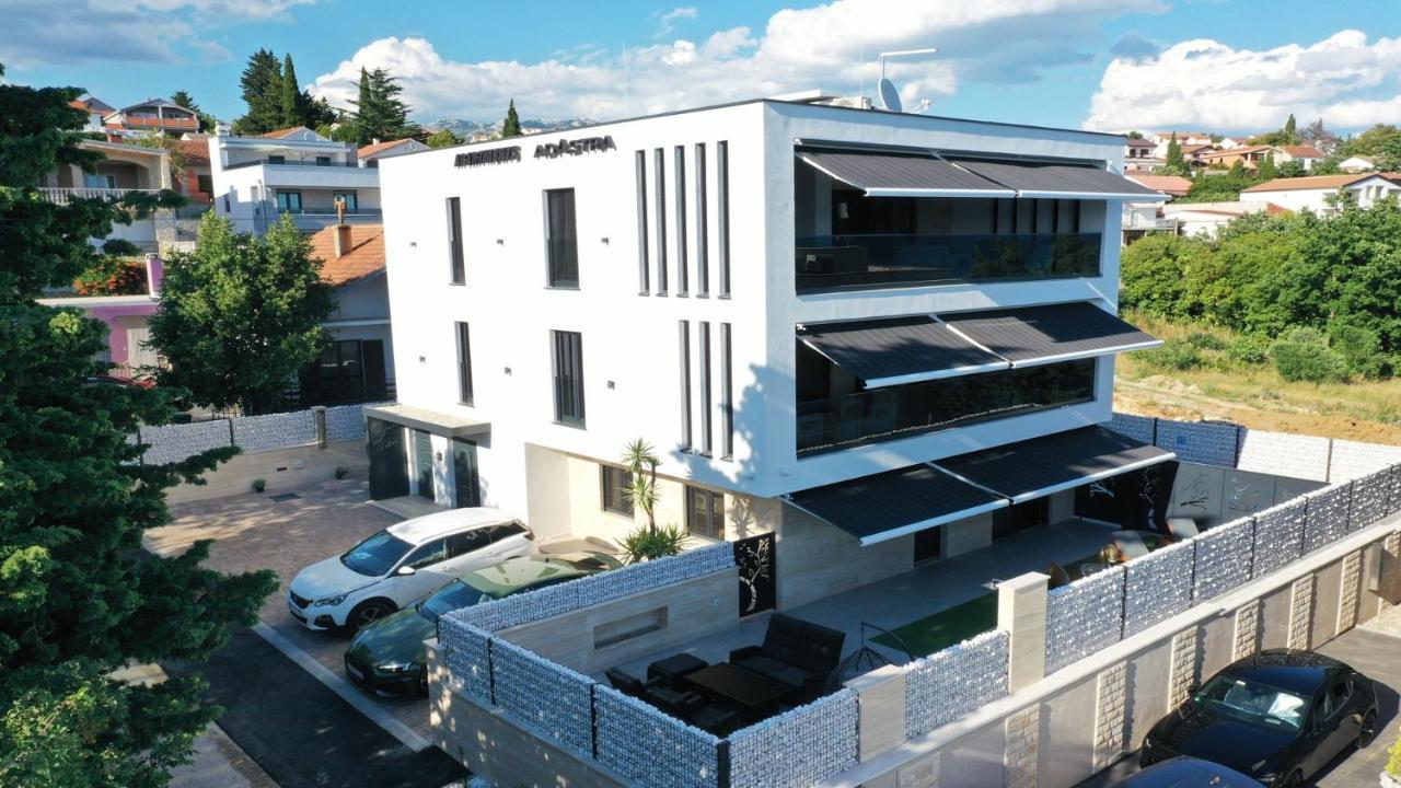 Adastra Apartments Maslenica Exterior foto